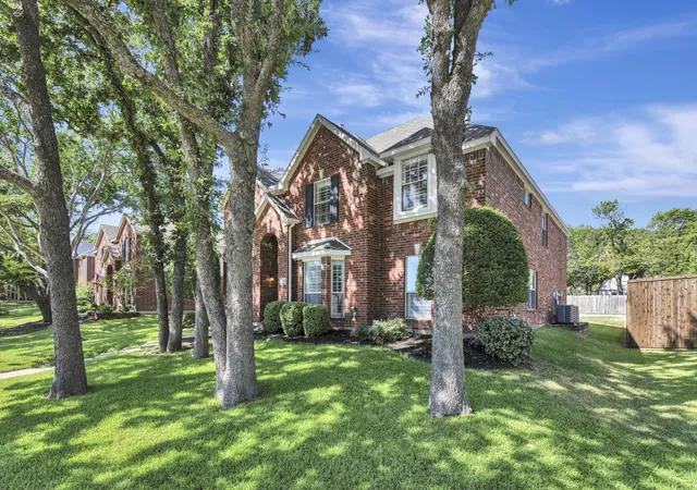Photo 3 of Single family home for sale at 1620 Mountain Laurel Dr, Keller, TX 76248 | MLS# 21367659 | Listing updated on 2026-10-05