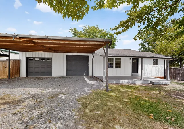 Photo 2 of Single family home for sale at 6138 W Interstate 30, Royse City, TX 75189 | MLS# 21369192 | Listing updated on 2026-09-26