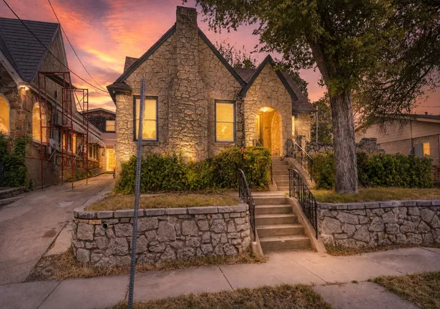 Photo 1 of Single family home for sale at 708 Blaylock Dr, Dallas, TX 75203 | MLS# 21371281 | Listing updated on 2026-09-13