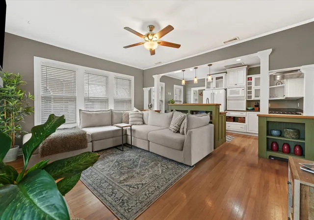 Photo 4 of Single family home for sale at 708 Blaylock Dr, Dallas, TX 75203 | MLS# 21371281 | Listing updated on 2026-09-13