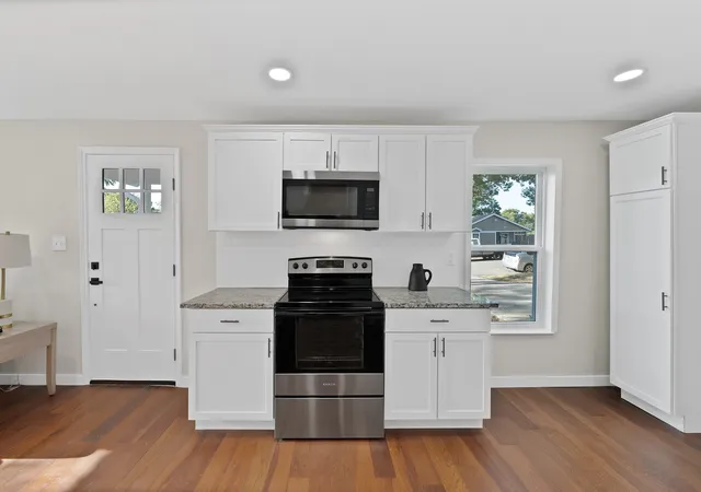 Photo 4 of Single family home for sale at 5500 Dartmouth Ave, River Oaks, TX 76114 | MLS# 21371368 | Listing updated on 2026-09-14
