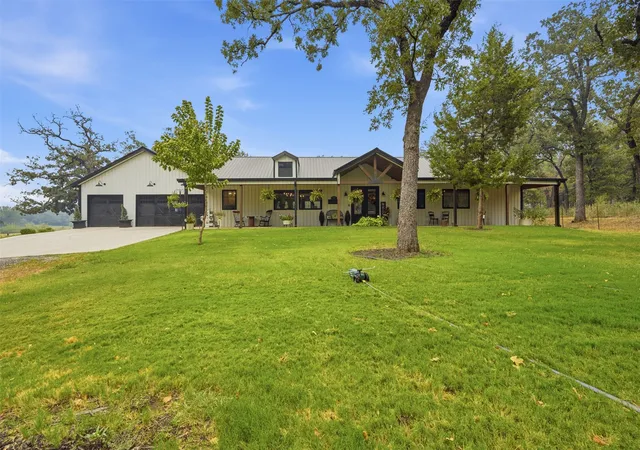 Photo 3 of Sale Pending at 4917 County Road 707, Alvarado, TX 76009 | MLS# 21371255 | Listing updated on 2026-09-21