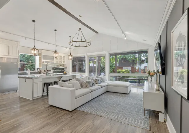 Photo 4 of Sale Pending at 8600 San Fernando Wy, Dallas, TX 75218 | MLS# 21368771 | Listing updated on 2026-09-09