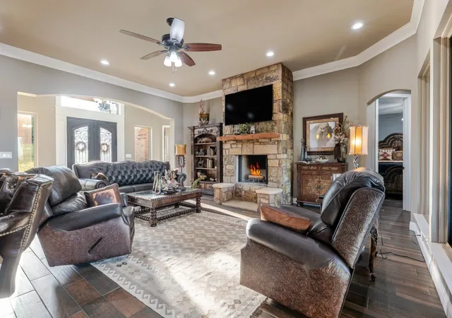 Photo 3 of Single family home for sale at 10106 Prather Rd, Springtown, TX 76082 | MLS# 21369961 | Listing updated on 2026-09-15