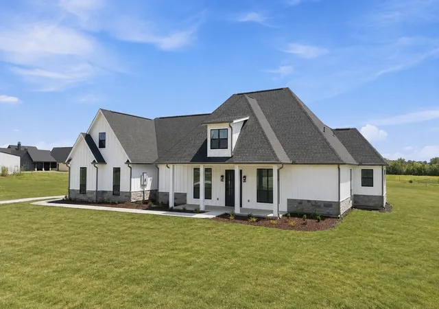 Photo 2 of Single family home for sale at 13929 Jackson Rd, Krum, TX 76249 | MLS# 21363111 | Listing updated on 2026-09-12