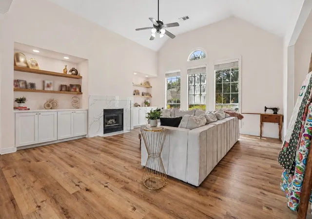 Photo 4 of Single family home for sale at 2700 Cottonwood, Colleyville, TX 76034 | MLS# 21370166 | Listing updated on 2026-10-02