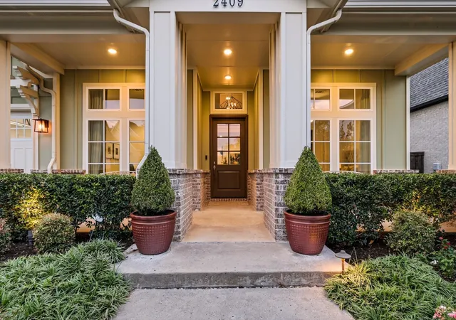 Photo 4 of Sale Pending at 2409 Shady Creek Dr, Carrollton, TX 75010 | MLS# 21363847 | Listing updated on 2026-09-09