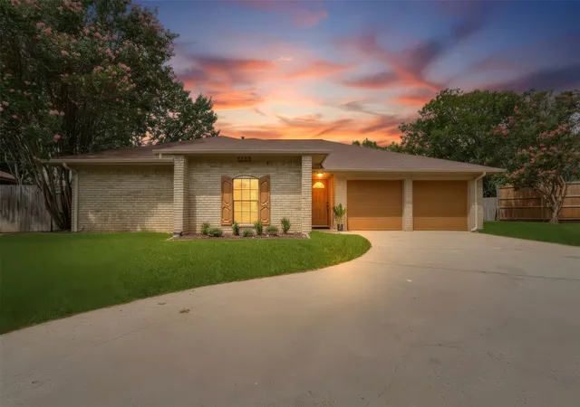 Single family home for sale at 1113 E Lawn Meadow Dr, Allen, TX 75002 | MLS# 21366758