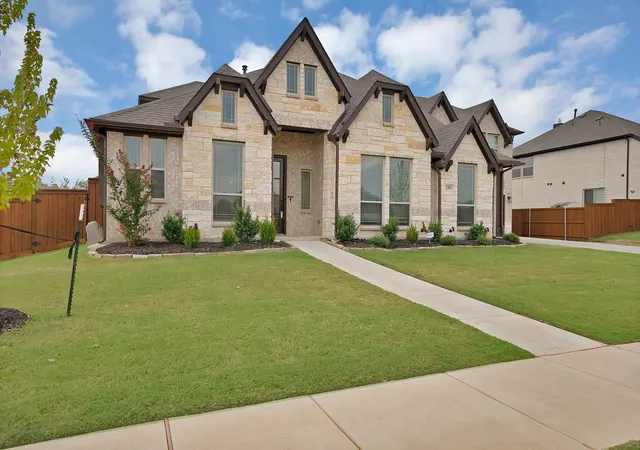 Photo 2 of Single family home for sale at 2303 Knapp Trl, Mansfield, TX 76063 | MLS# 21370365 | Listing updated on 2026-09-24