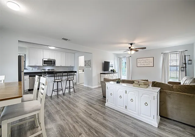 Photo 3 of Single family home for sale at 1102 14Th St, Honey Grove, TX 75446 | MLS# 21370540 | Listing updated on 2026-09-10