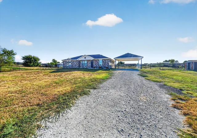 Photo 1 of Single family home for sale at 9124 Alabama St, Joshua, TX 76058 | MLS# 21363223 | Listing updated on 2026-09-12
