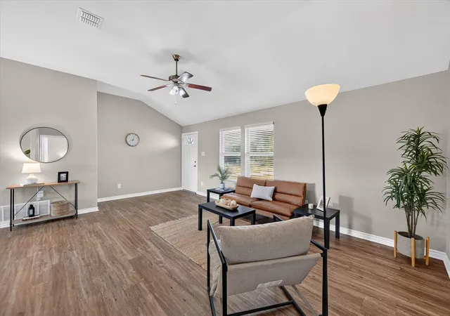Photo 4 of Single family home for sale at 9124 Alabama St, Joshua, TX 76058 | MLS# 21363223 | Listing updated on 2026-09-12