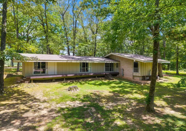 Photo 1 of Sale Pending at 106 Lively Ave, Mt Pleasant, TX 75455 | MLS# 21371573 | Listing updated on 2026-09-14