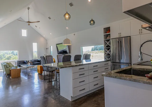 Photo 4 of House for sale at 25270 East State Hwy 6, Hico, TX 76457 | MLS# 21368172 | Listing updated on 2026-09-09