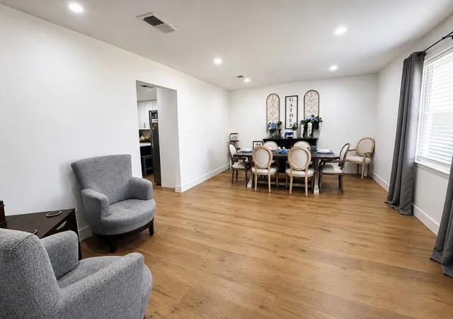 Photo 3 of Single family home for sale at 1731 N Mockingbird Ln, Midlothian, TX 76065 | MLS# 21371264 | Listing updated on 2026-09-08