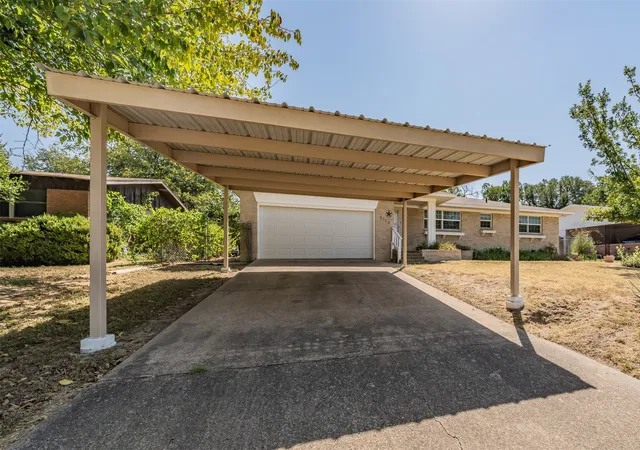 Photo 3 of Single family home for sale at 4120 Church Dr, Lake Worth, TX 76135 | MLS# 21370079 | Listing updated on 2026-09-09