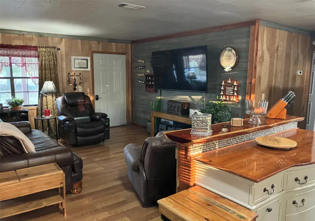 Photo 4 of Single family home for sale at 2454 Rs County Rd 1402, Point, TX 75472 | MLS# 21341437 | Listing updated on 2026-09-19