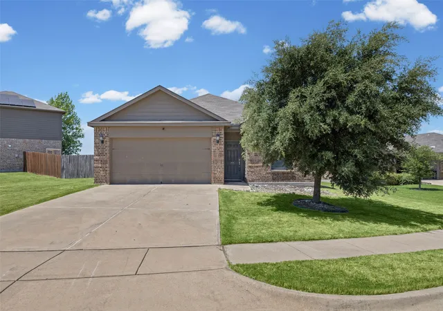 Photo 1 of Single family home for sale at 110 Alamo Wy, Venus, TX 76084 | MLS# 21355099 | Listing updated on 2026-09-11