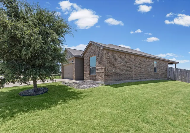 Photo 3 of Single family home for sale at 110 Alamo Wy, Venus, TX 76084 | MLS# 21355099 | Listing updated on 2026-09-11
