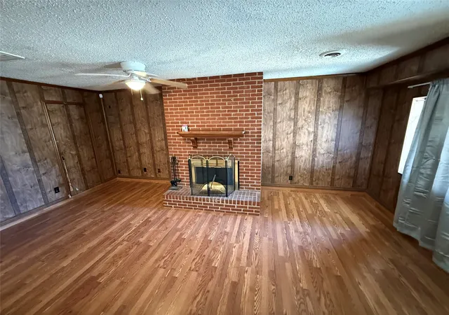 Photo 2 of Single family home for sale at 7935 Larchridge Dr, Dallas, TX 75232 | MLS# 21368202 | Listing updated on 2026-09-26