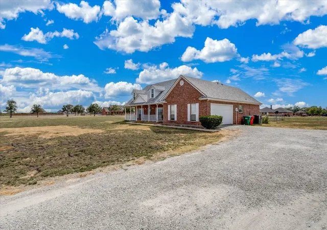 Photo 3 of Single family home for sale at 1281 Fm 151, Trenton, TX 75490 | MLS# 21371696 | Listing updated on 2026-09-26