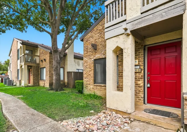 Photo 2 of Condo for sale at 821 Dublin Dr #249, Richardson, TX 75080 | MLS# 21353264 | Listing updated on 2026-09-28