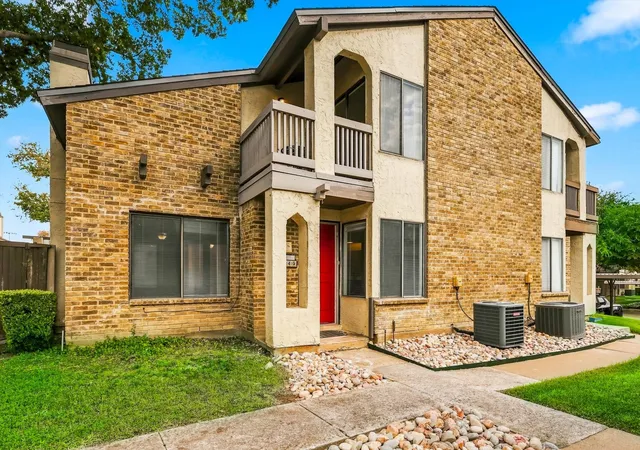 Photo 3 of Condo for sale at 821 Dublin Dr #249, Richardson, TX 75080 | MLS# 21353264 | Listing updated on 2026-09-28