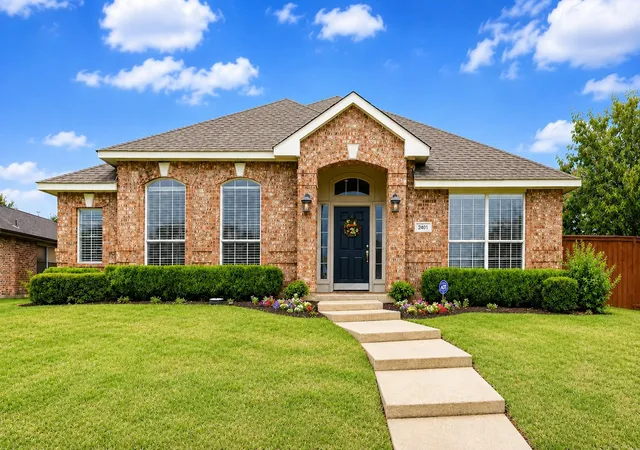 Photo 1 of Single family home for sale at 2401 Fieldcrest Dr, Rockwall, TX 75032 | MLS# 21371318 | Listing updated on 2026-09-16