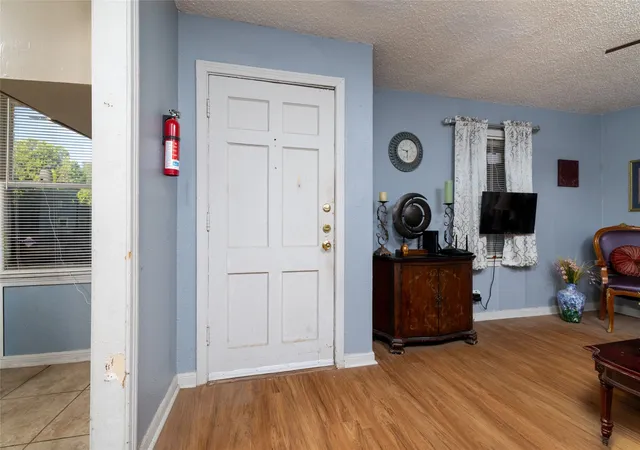 Photo 4 of Sale Pending at 3265 Illinois Ave, Fort Worth, TX 76110 | MLS# 21371344 | Listing updated on 2026-09-10