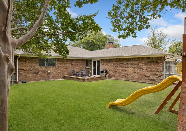 Photo 3 of Sale Pending at 507 Lake Ridge Dr, Allen, TX 75002 | MLS# 21348247 | Listing updated on 2026-09-27