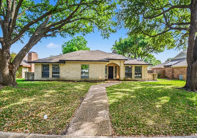 Photo 1 of Sale Pending at 3708 Trilogy Dr, Plano, TX 75075 | MLS# 21371755 | Listing updated on 2026-09-25