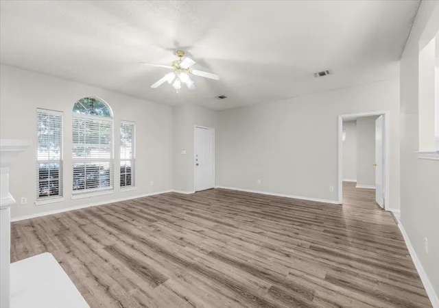Photo 4 of Single family home for sale at 3933 Parkhaven Dr, Denton, TX 76210 | MLS# 21371757 | Listing updated on 2026-09-14