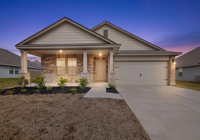 Photo 1 of Sale Pending at 5713 Berkley Heights Dr, Waco, TX 76708 | MLS# 21369582 | Listing updated on 2026-09-11