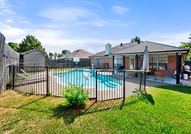 Photo 4 of Single family home for sale at 1711 Prescott Dr, Mansfield, TX 76063 | MLS# 21371728 | Listing updated on 2026-10-06