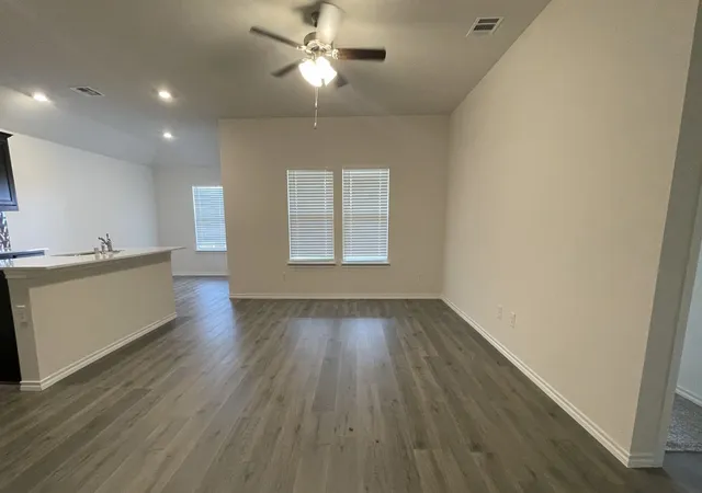 Photo 4 of Sale Pending at 400 Saddle Blanket Dr, Josephine, TX 75173 | MLS# 21371840 | Listing updated on 2026-09-08