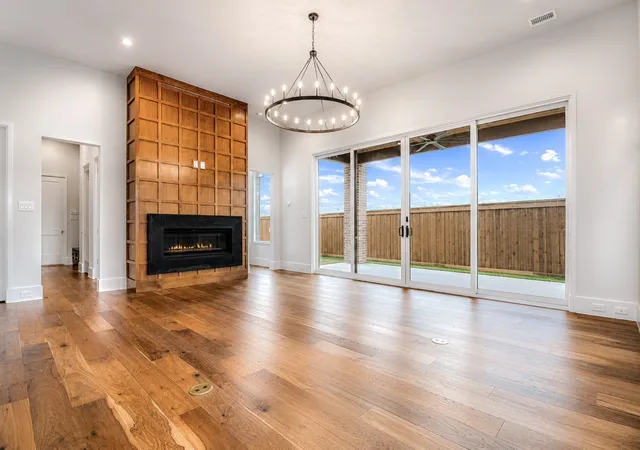 Photo 4 of Single family home for sale at 116 Murano Pl, Southlake, TX 76092 | MLS# 21304042 | Listing updated on 2026-09-14