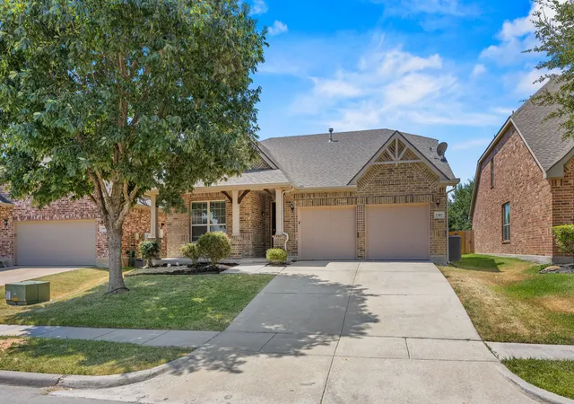 Photo 2 of Single family home for sale at 1307 Hidden Valley Dr, Wylie, TX 75098 | MLS# 21369901 | Listing updated on 2026-09-11
