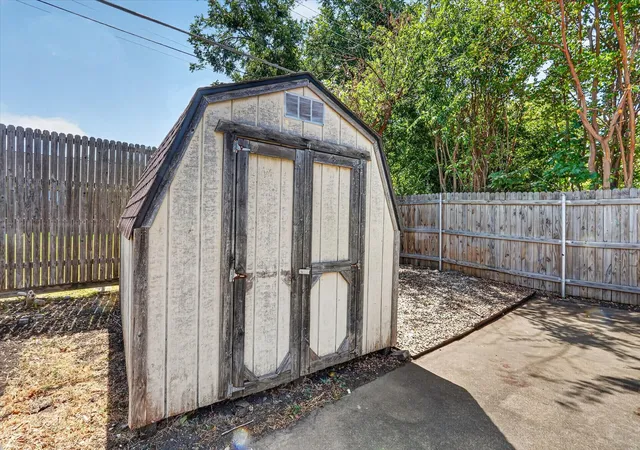 Photo 39 of Single family home for sale at 6301 Wheaton Dr, Fort Worth, TX 76133 | MLS# 21367888 | Listing updated on 2026-09-11