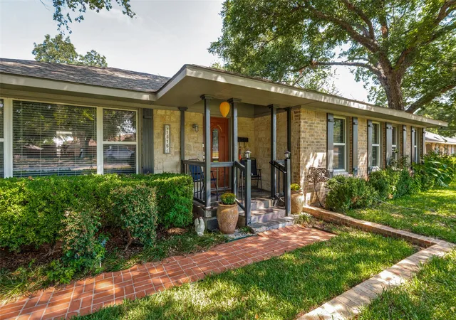 Photo 2 of Sale Pending at 1515 Francis St, Carrollton, TX 75006 | MLS# 21368794 | Listing updated on 2026-09-14
