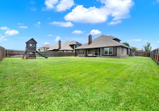 Photo 2 of Single family home for sale at 6300 Sudbury Ln, Mesquite, TX 75181 | MLS# 21371278 | Listing updated on 2026-09-10