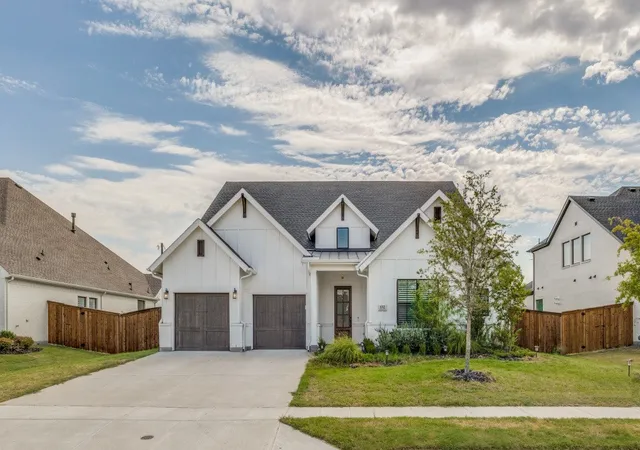 Photo 1 of Single family home for sale at 132 Cottonwood Ct, Murphy, TX 75094 | MLS# 21363927 | Listing updated on 2026-09-13