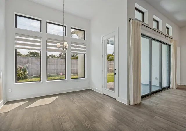 Photo 4 of Single family home for sale at 132 Cottonwood Ct, Murphy, TX 75094 | MLS# 21363927 | Listing updated on 2026-09-13