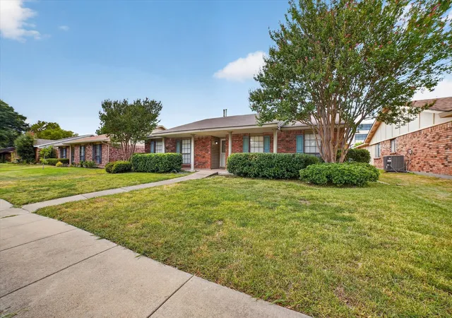 Photo 2 of Single family home for sale at 6217 Fallbrook Dr, Garland, TX 75043 | MLS# 21370964 | Listing updated on 2026-09-10