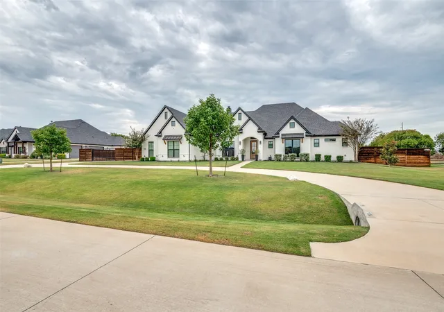 Photo 2 of Single family home for sale at 5850 Harper Dr, Midlothian, TX 76065 | MLS# 21371581 | Listing updated on 2026-09-11