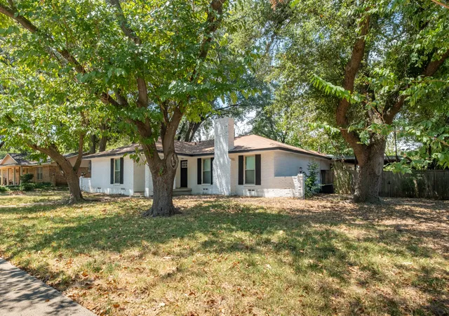 Photo 2 of Single family home for sale at 3207 Truxillo Dr, Dallas, TX 75228 | MLS# 21371640 | Listing updated on 2026-09-14