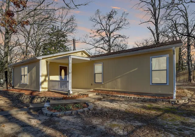 Photo 1 of Single family home for sale at 157 Harbor Dr, Gun Barrel City, TX 75156 | MLS# 21370602 | Listing updated on 2026-09-14