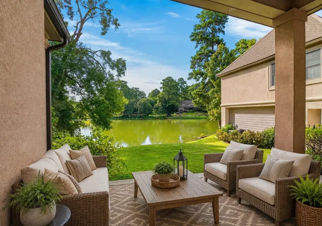 Photo 3 of Single family home for sale at 18 Beaux Rivages Dr, Shreveport, LA 71106 | MLS# 21370773 | Listing updated on 2026-09-13