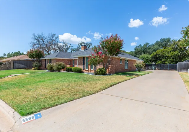Photo 1 of Sale Pending at 5566 Chimney Rock Rd, Abilene, TX 79606 | MLS# 21371950 | Listing updated on 2026-09-11