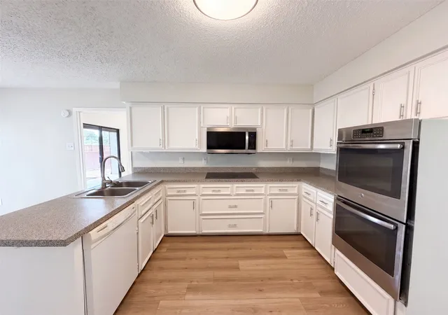 Photo 2 of Sale Pending at 742 Hummingbird Cir, Lewisville, TX 75067 | MLS# 21372073 | Listing updated on 2026-09-09