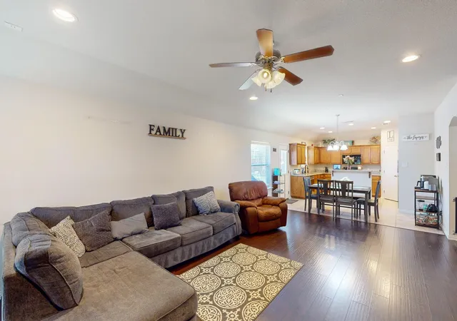 Photo 4 of Sale Pending at 337 Grace Cir, Hurst, TX 76053 | MLS# 21371925 | Listing updated on 2026-09-22